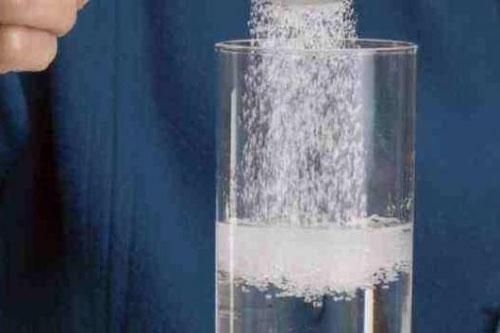 5 loại đồ uống giúp bù nước khi bị ngộ độc thực phẩm