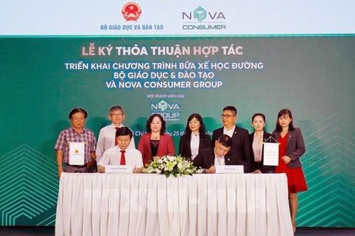 Ký kết hợp tác chương trình 'Bữa xế học đường' cho học sinh tiểu học