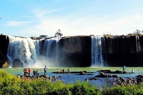 Tìm kiếm du khách Nga mất tích khi đi chơi thác ở Đắk Nông