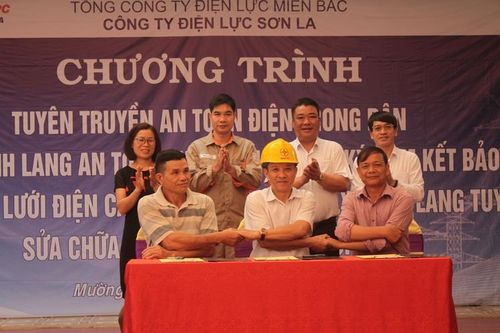 PC Sơn La: Tuyên truyền an toàn điện, bảo vệ hành lang an toàn lưới điện cao áp