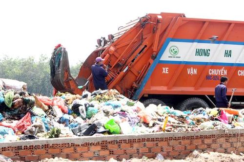 Nhiều địa phương thiếu bãi tập kết rác