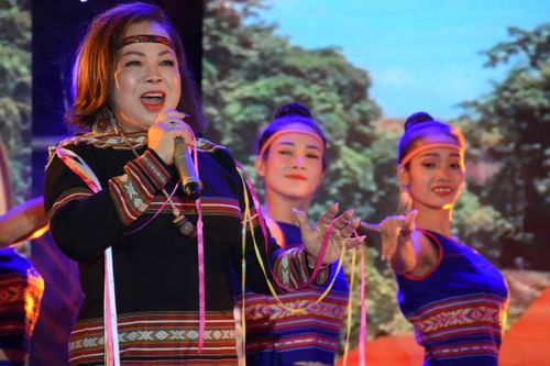 Đêm nhạc 'Họa mi của núi rừng Tây Nguyên': Trọn vẹn ngày về