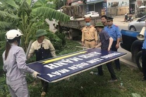 Giải tỏa gần 1.000 trường hợp vi phạm hành lang ATGT