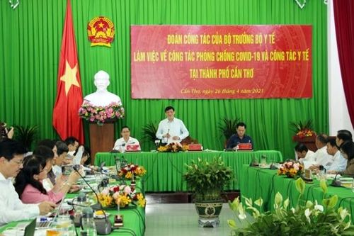 Bộ trưởng Bộ Y tế: Cần gấp rút thiết lập bệnh viện dã chiến vùng tại TP Cần Thơ