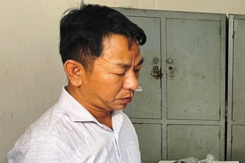 Chủ doanh nghiệp thuê người tạt sơn, chất bẩn vào nhà tình cũ