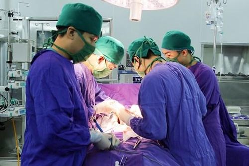Quảng Ninh: Phẫu thuật thành công nang đường mật khổng lồ hiếm gặp