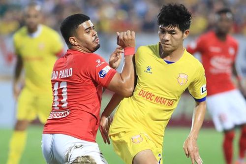 V-League và nỗi sợ 'mua nhầm' người