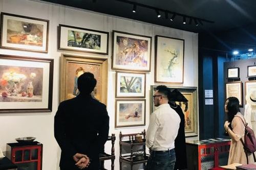 Triển lãm 'Retro' - Vẻ đẹp 'Vang bóng một thời'