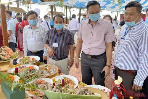 Xác lập kỷ lục quốc gia 100 món ngon sử dụng nước mắm truyền thống Phú Quốc