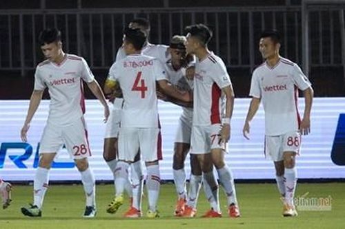 Câu lạc bộ TP. Hồ Chí Minh chia điểm với Viettel trên sân nhà