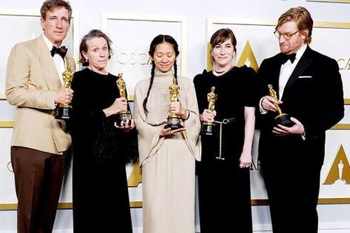 Oscar 2021: Bất ngờ phút chót