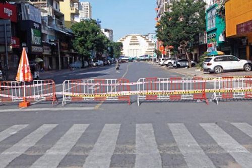 Gần 600 ca mắc nCov mới, Campuchia kéo dài lệnh phong tỏa
