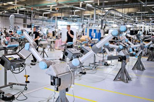 Cánh tay robot thông minh - Giải pháp sản xuất toàn diện cho mọi doanh nghiệp