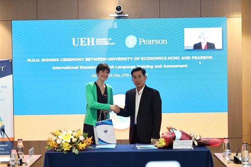 UEH hợp tác cùng Tập đoàn Pearson phát triển hệ sinh thái dạy và học tiếng Anh