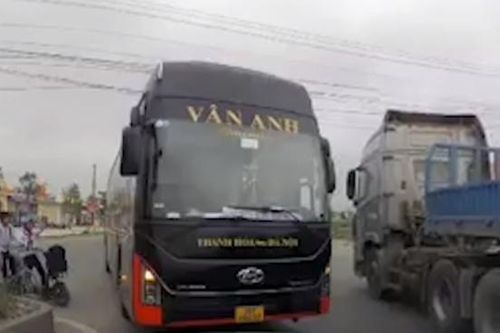 Tước giấy phép lái xe tài xế đi ngược chiều trên quốc lộ