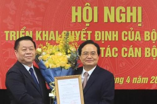 Bộ Chính trị bổ nhiệm ông Phùng Xuân Nhạ làm Phó trưởng Ban Tuyên giáo Trung ương