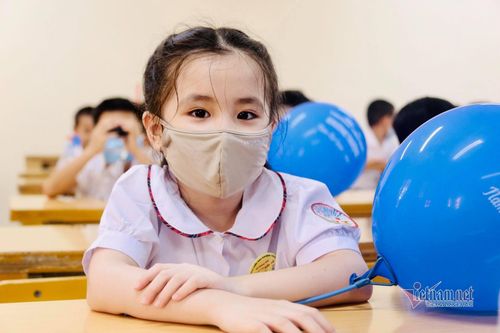 Chủ tịch TP Hà Nội: Chuẩn bị sẵn sàng chuyển sang học trực tuyến