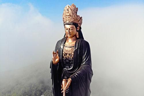 Loạt tượng Phật lớn, đạt kỷ lục ở Việt Nam
