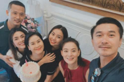 Hà Tăng cùng hội bạn tổ chức sinh nhật cho Thân Thúy Hà, không quên hờn dỗi người chị gắn bó hơn thập kỷ vì điều này?