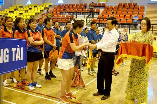 Khai mạc Giải bóng chuyền hơi cấp tỉnh