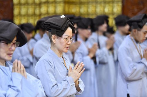 164 người tham dự khóa tu xuất gia gieo duyên tại chùa Giác Ngộ (TP.HCM)