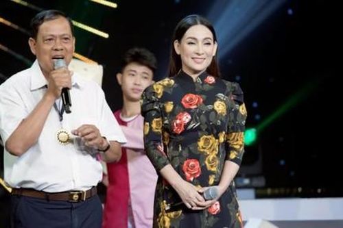 Phi Nhung, Thoại Mỹ hát cổ vũ nhà nông