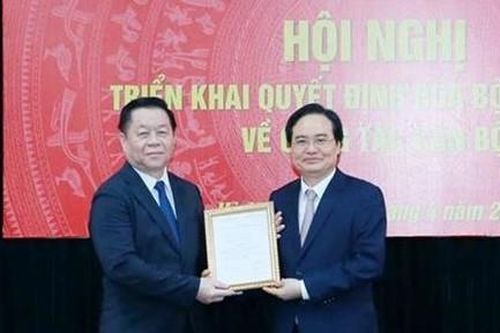 Ông Phùng Xuân Nhạ giữ chức Phó Trưởng Ban Tuyên giáo Trung ương