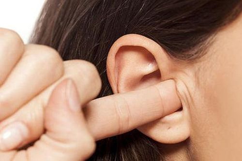 6 thói quen làm hại tai cần bỏ ngay