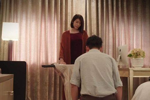 'Cây táo nở hoa': Tuấn (Đỗ An) quỳ gối xin vợ ly hôn