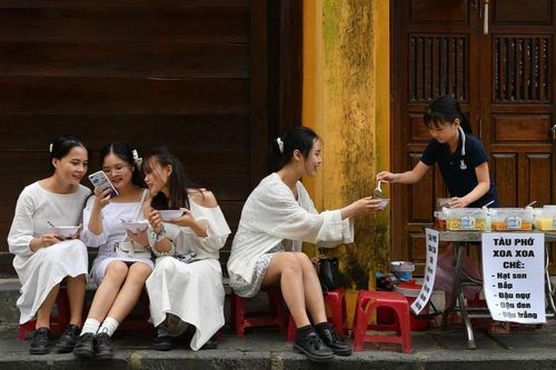 Cảnh ăn chè, phở ở Việt Nam thắng giải ảnh ẩm thực quốc tế