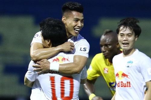 Kiatisuk: 'HAGL không quan tâm tới đội về nhì'