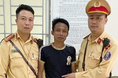 Kẻ trộm xe bị bắt sau khi phạm luật giao thông
