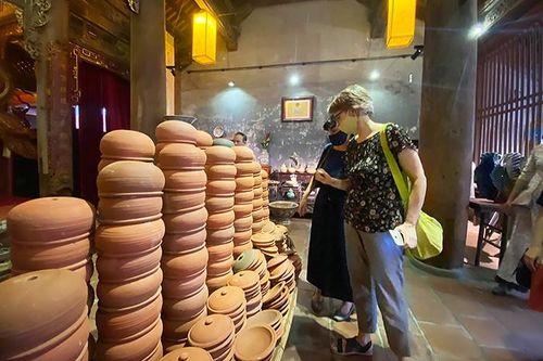 Kể chuyện Gốm nơi phố cổ