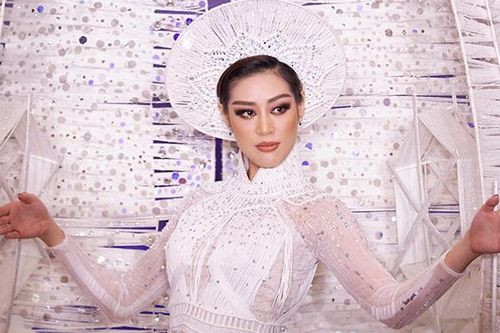 Hoa hậu Hoàn vũ Việt Nam Khánh Vân mang 'Kén em' sang Mỹ