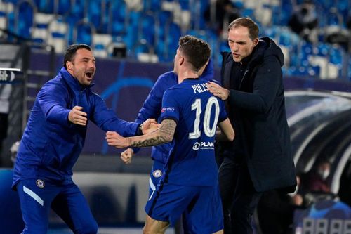 Real Madrid may mắn hòa Chelsea 1-1
