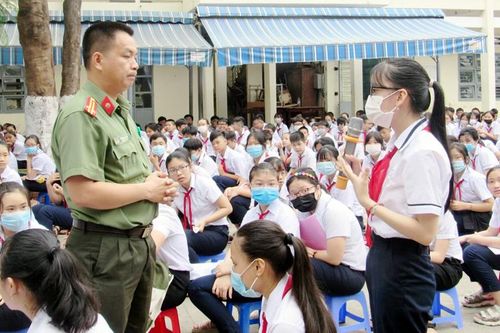 Phòng chống bạo lực, ma túy và tệ nạn xã hội trong học đường