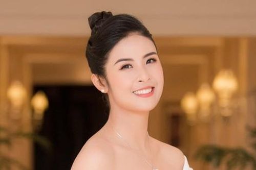 Đính hôn đã lâu nhưng cớ sao Hoa hậu Ngọc Hân vẫn chưa định ngày kết hôn?