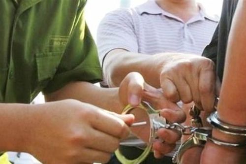 Bắt thủ kho tham ô 631 triệu đồng