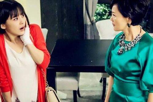 Mẹ chồng tát con dâu vì 'vừa mất 5 triệu đã thấy sắm áo quần'