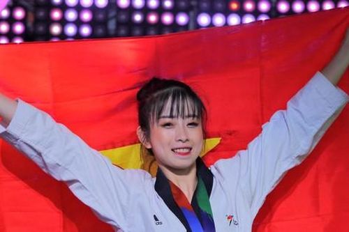 VĐV Taekwondo Châu Tuyết Vân ứng cử đại biểu HĐND TPHCM