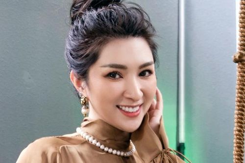 Nguyễn Hồng Nhung: 'Tôi hài lòng với cuộc sống hiện tại'