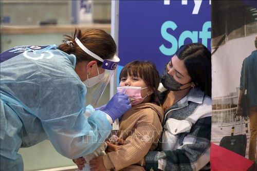 Israel xét nghiệm COVID-19 miễn phí cho trẻ em tham gia hoạt động đông người