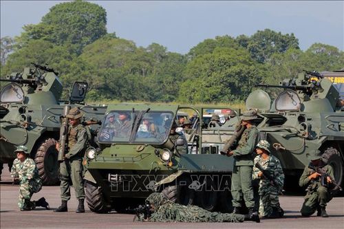 Venezuela đẩy mạnh chiến dịch trấn áp các nhóm vũ trang bất hợp pháp