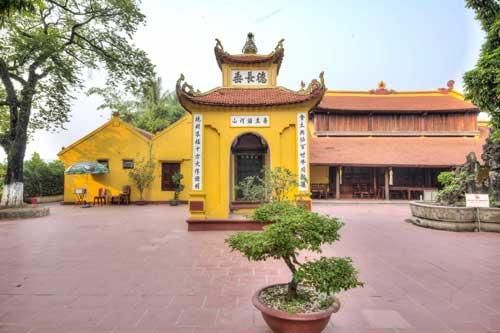 Chùa Trấn Quốc - cổ tự ngàn năm tuổi bên Hồ Tây