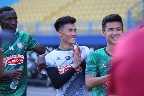 Bùi Tiến Dũng nói gì sau trận đấu ra mắt tại V-League 2021?
