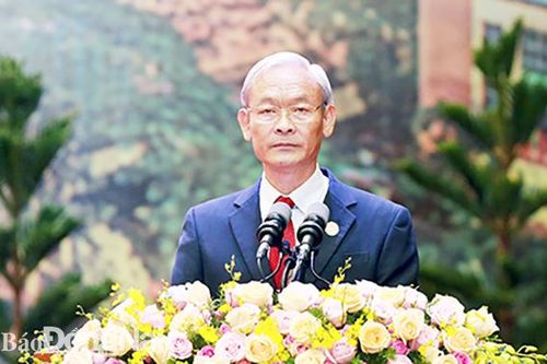 Đảng bộ tỉnh Đồng Nai lãnh đạo quân và dân phối hợp với bộ đội chủ lực tham gia đánh địch trên hướng Đông Nam trong Chiến dịch Hồ Chí Minh lịch sử