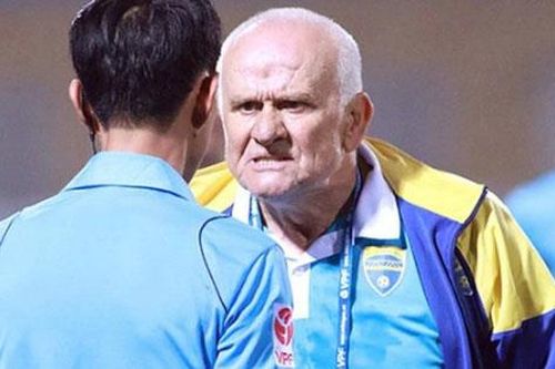V.League: Tâm điểm 'thầy ngoại'