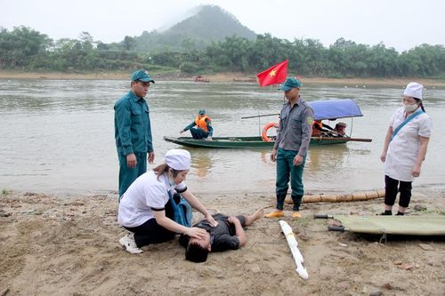 Diễn tập ứng phó bão lụt và tìm kiếm cứu nạn