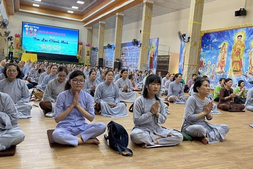 Đồng Nai: Khóa tu 'Một ngày phúc lạc' kỳ thứ 20 tại chùa Trúc Lâm Viên Nghiêm