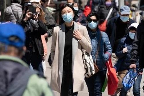 Người Mỹ được tiêm vaccine đầy đủ có thể không đeo khẩu trang khi ra ngoài
